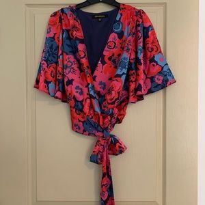 Beautiful wrap waist bell sleeve shirt - S